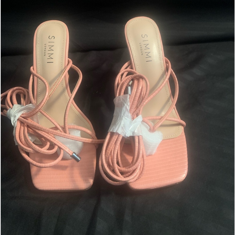 SIMMI LONDON